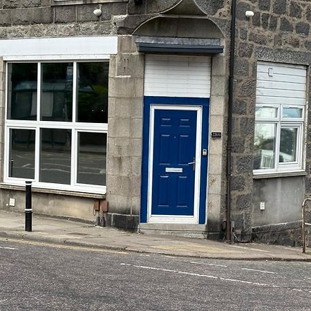 Victoria'S Dream Apartment Aberdeen Exterior photo